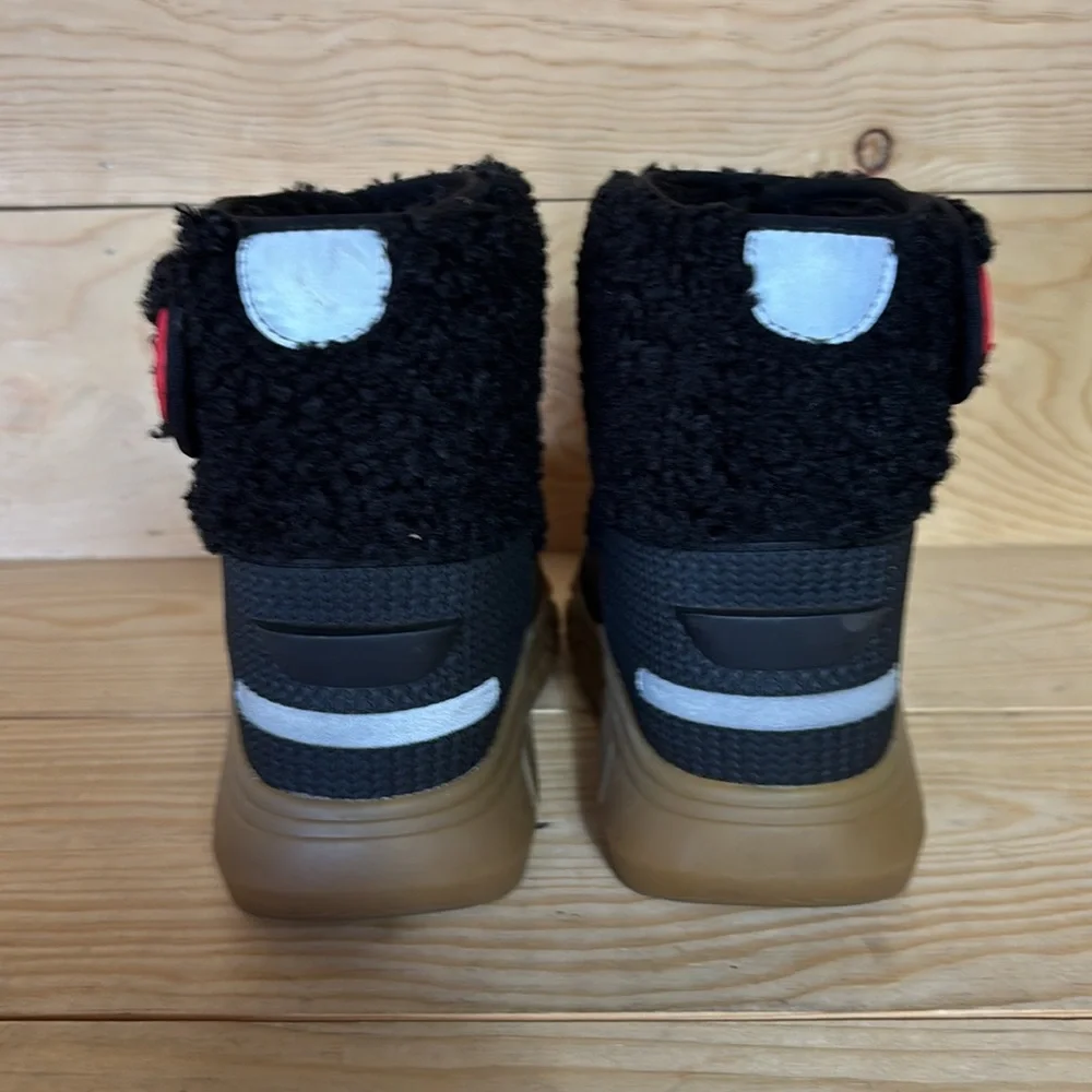 Hunter Black‎ and Tan Winter Boots